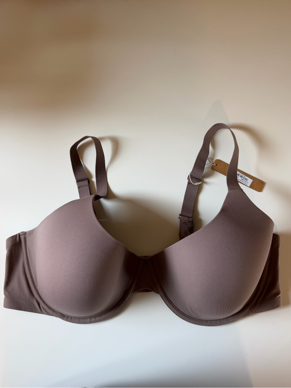 SKIMS Fits Everybody T-SHIRT BRA Limited edition in Umber NWT 
44DD